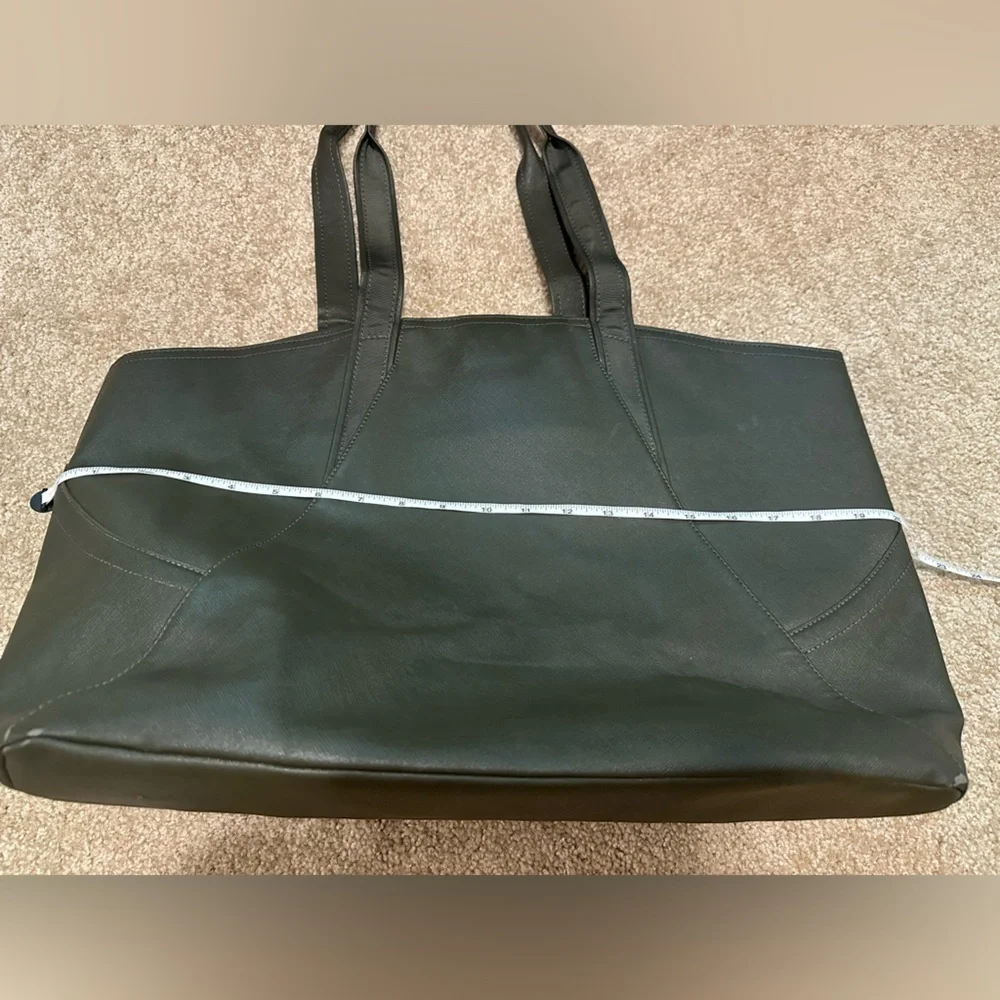 Lululemon All Day Tote and Small Pouch Dark Olive - Picture 10 of 16